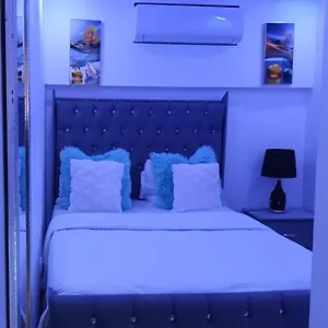  Apartment De 1 2 Y 3
